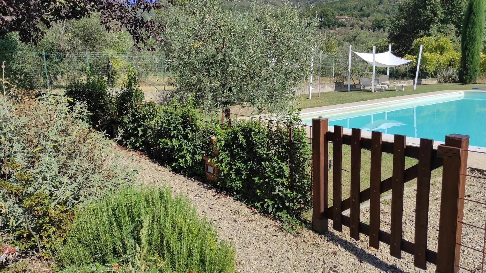 Casa Macinarino Appartamento 14 Con Piscina لورو تْشووفينّا بيت للعطل
